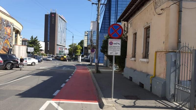 culoare de oprire și staționare în fața școlilor din municipiul sibiu - poliția rutieră vine cu explicații