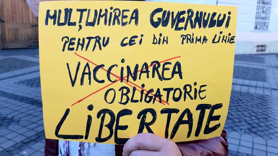 protest neautorizat la sibiu împotriva restricțiilor covid - participanții au fost legitimați