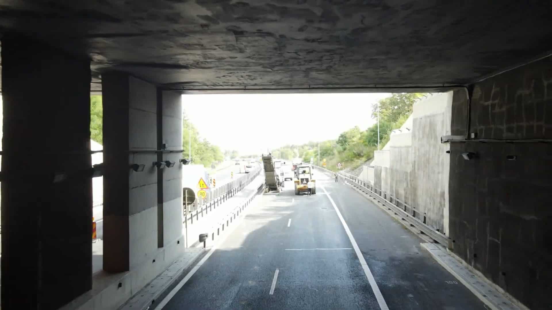 video lucrările din zona tunelului de pe a1 la săcel - traficul va fi redeschis complet până la iarnă