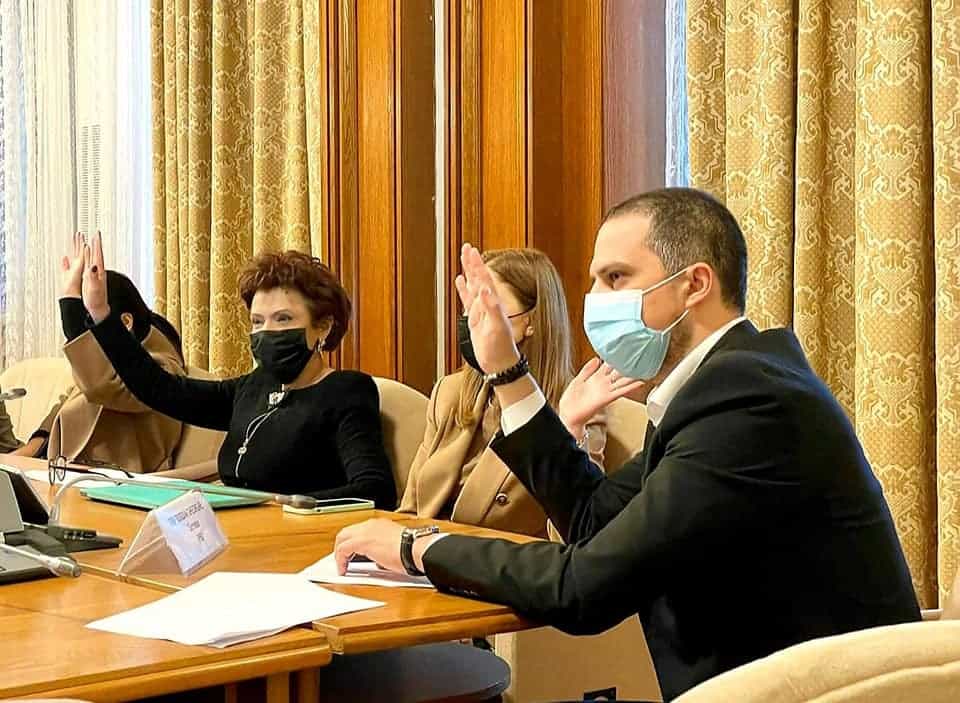 bogdan trif - ”în parlament, psd a venit din nou în ajutorul românilor: tva de 5% pentru lemnele de foc și sprijin pentru autoritățile publice locale”