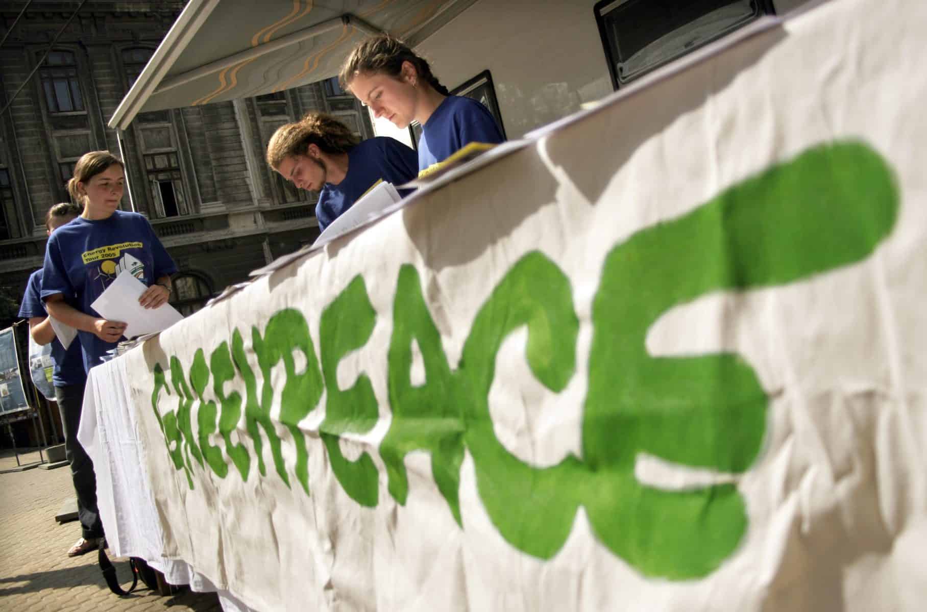 greenpeace reacționează: românia nu are strategie privind schimbările climatice