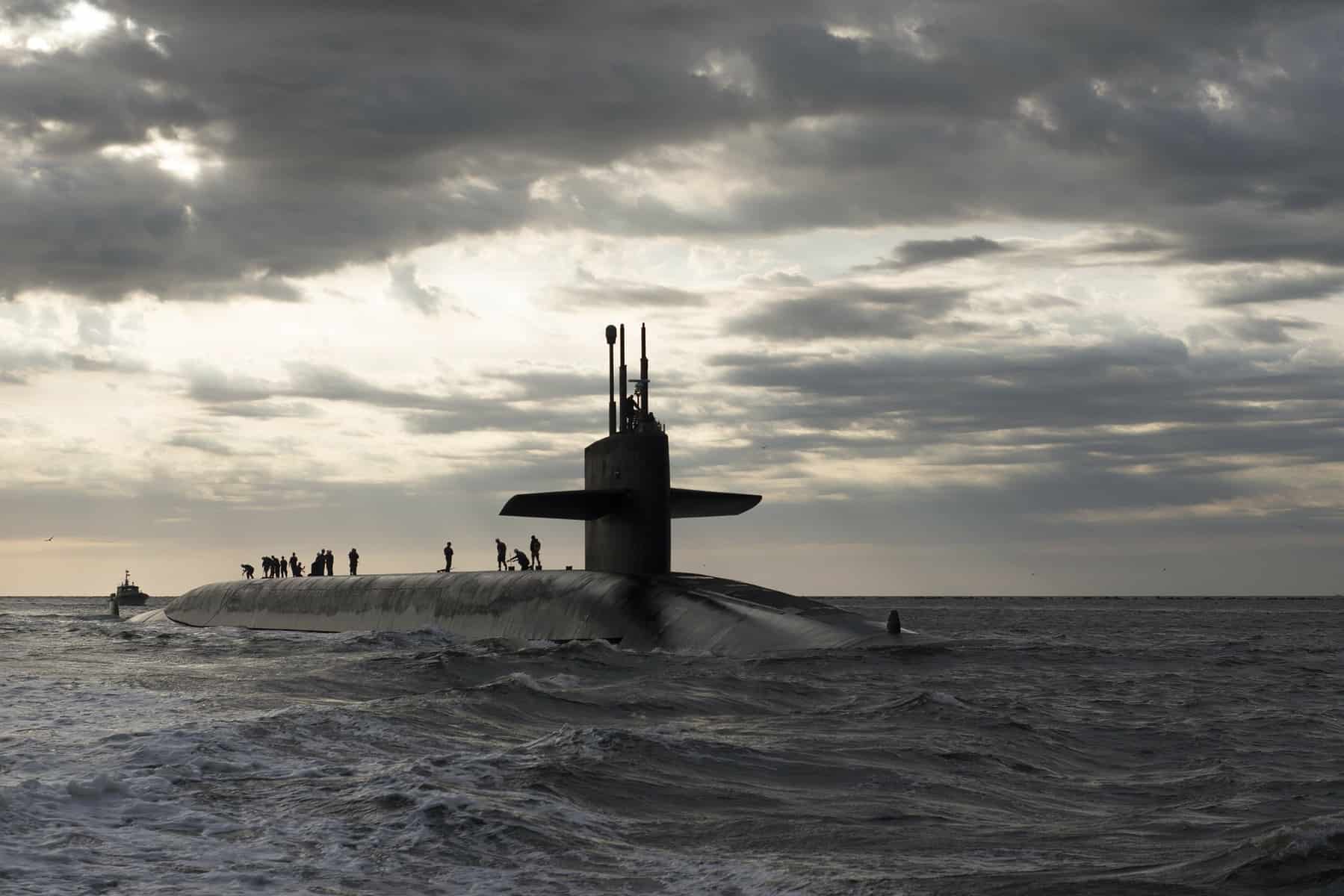 o femeie a recunoscut că a falsificat aproximativ 240 de teste pentru oțelul folosit la constucția submarinelor