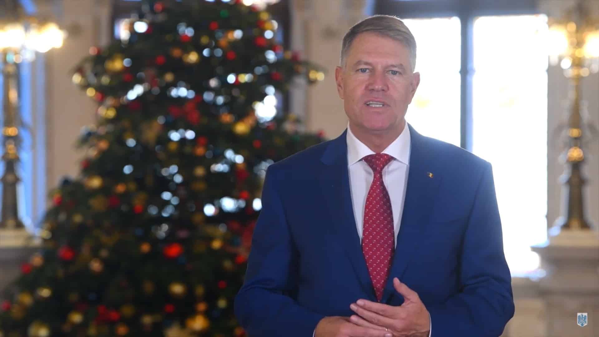 video mesajul preşedintelui iohannis de crăciun: "solidari vom trece cu bine peste această perioadă"