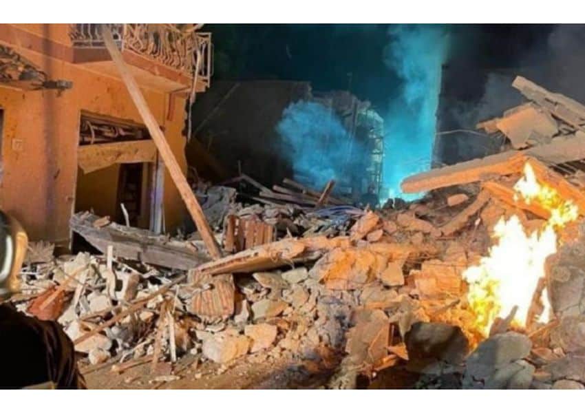video clădire prăbușită în sicilia. o persoană a murit și nouă sunt căutate sub dărmături
