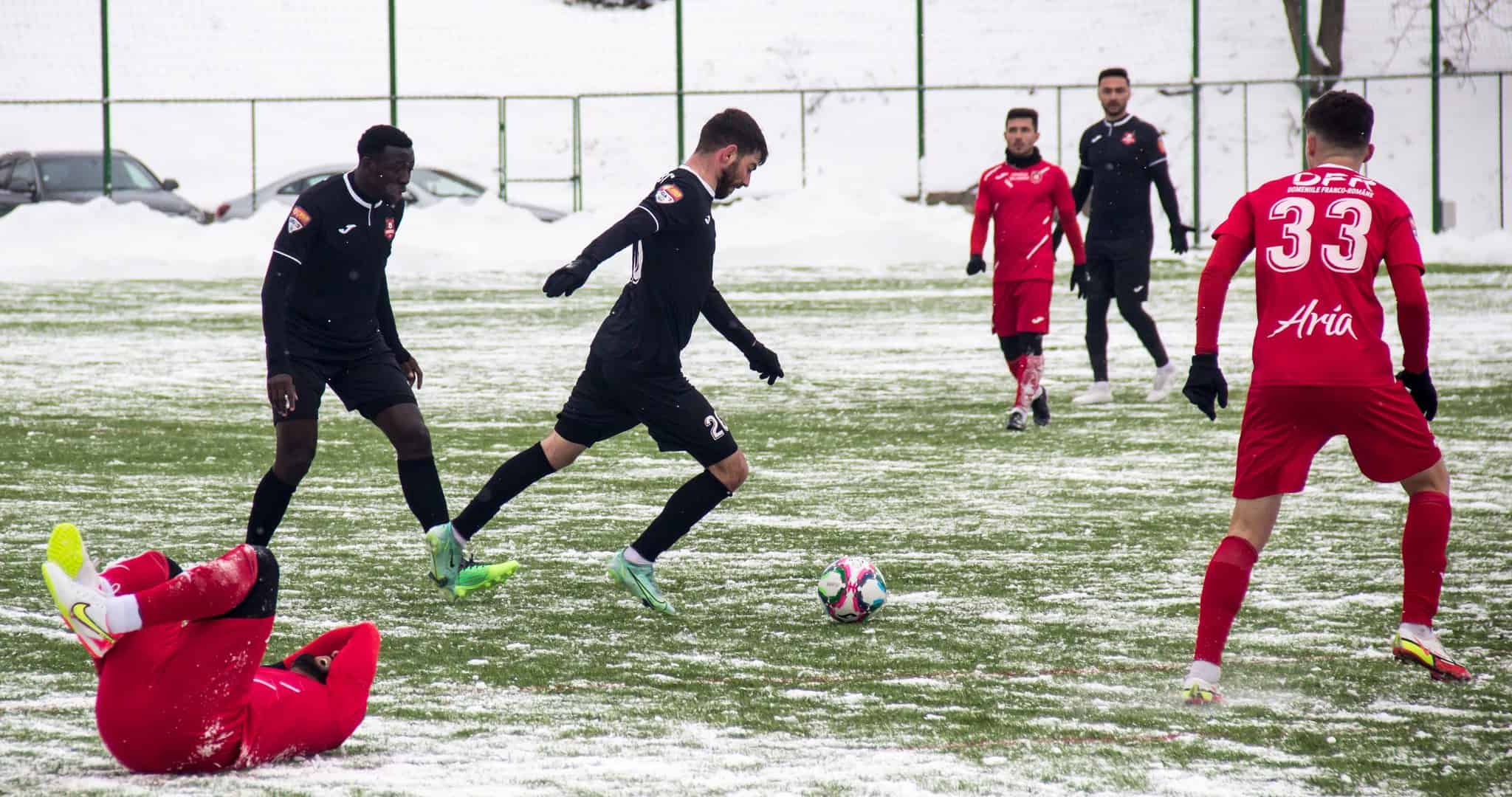 foto - remiză spectaculoasă și meci ”pe contre” - fc hermannstadt, 3-3 în amicalul cu csc șelimbăr