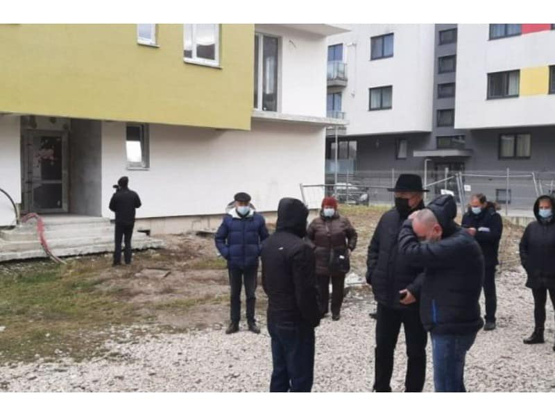 zeci de brașoveni au luat țeapă. apartamentele pentru care au plătit în 2019 nu sunt gata nici în 2022