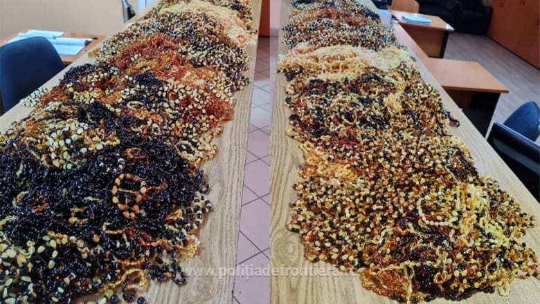 foto un turc a vrut să intre în românia cu 27 de kilograme de chihlimbar