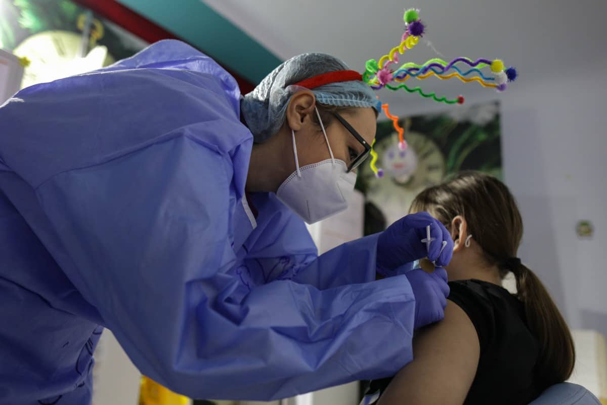 mai multe centre de vaccinare din sibiu și-au schimbat programul - trei dintre ele se închid definitiv