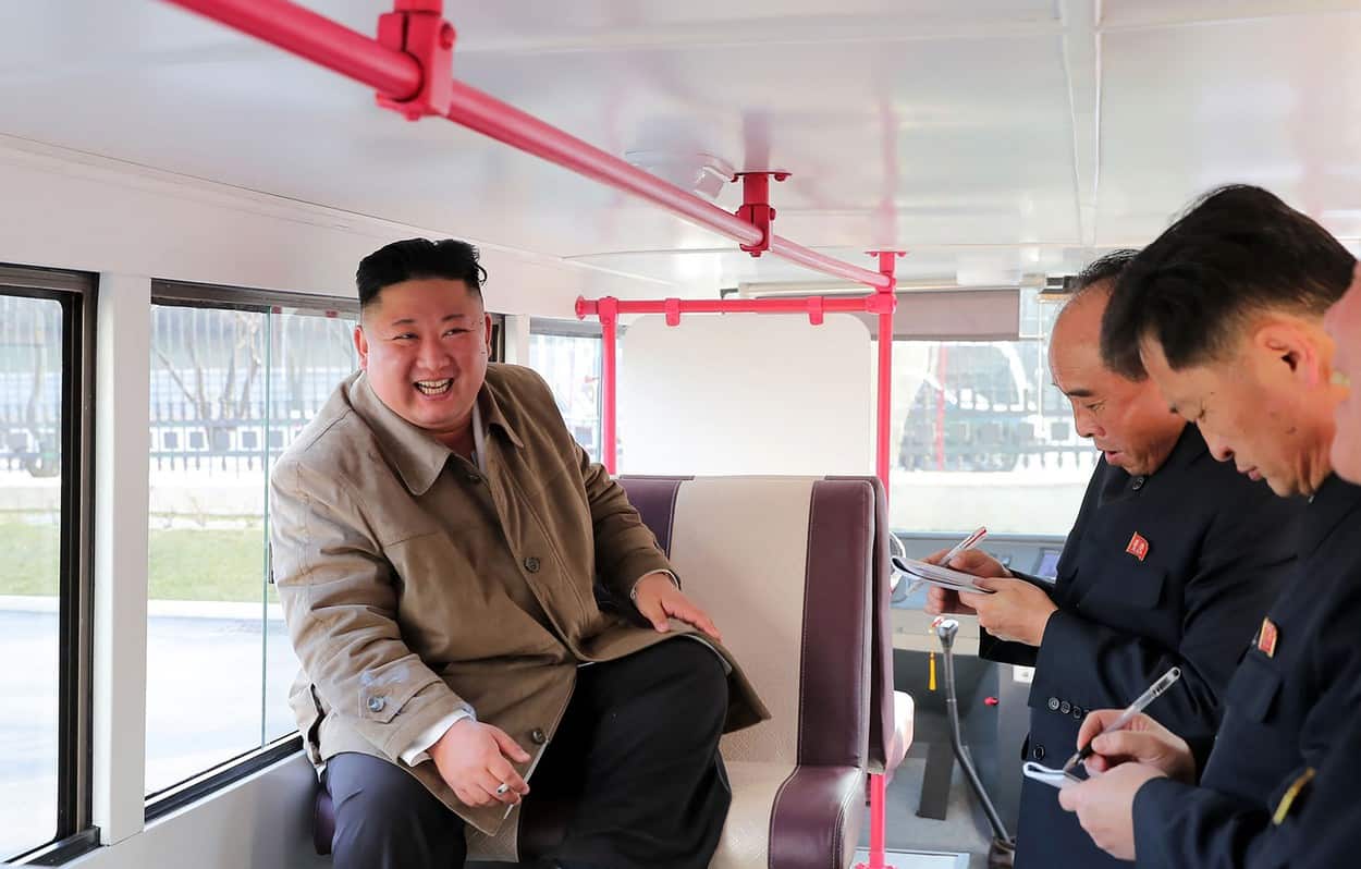 foto kim jong-un a împlinit 38 de ani. cum este sărbătorit controversatul lider