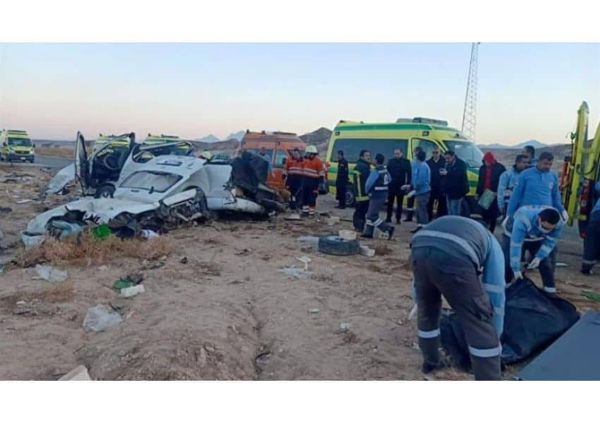 accident grav în egipt. 17 oameni au murit după ce un autobuz și un microbuz s-au ciocnit