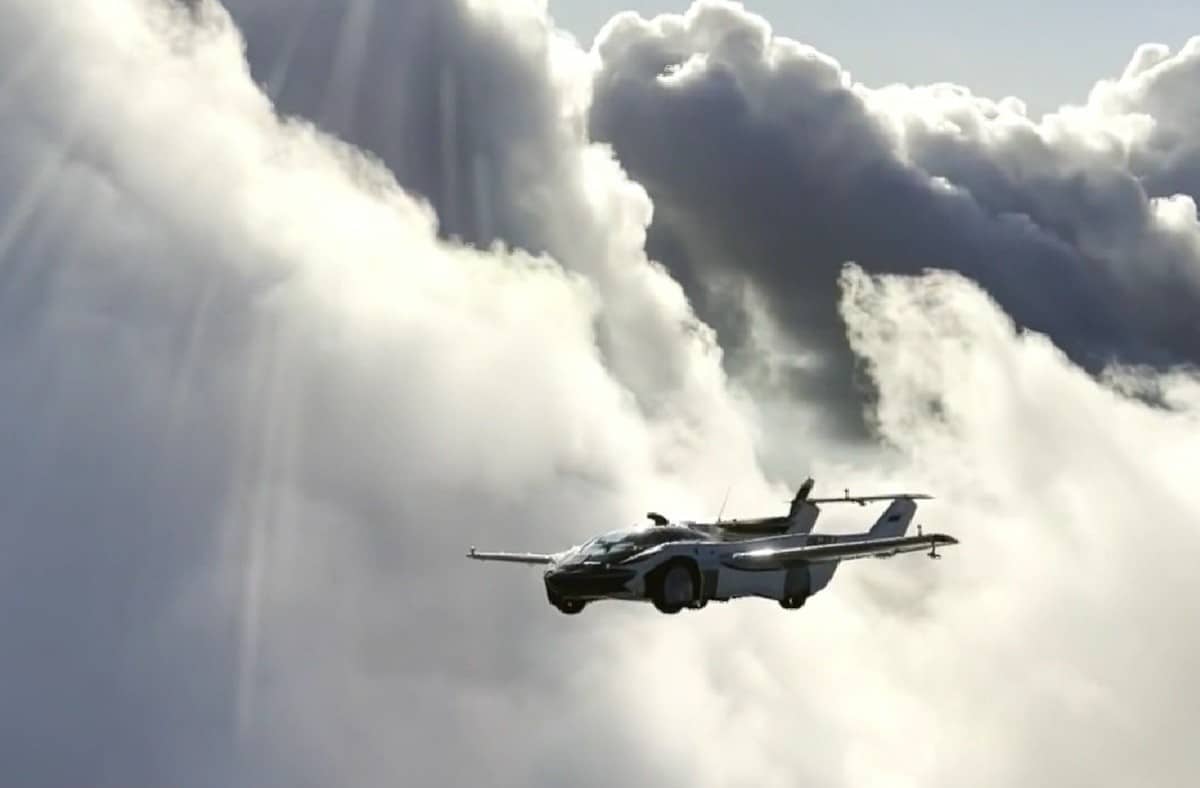 video: viitorul a sosit - mașinile zburătoare pot transporta pasageri