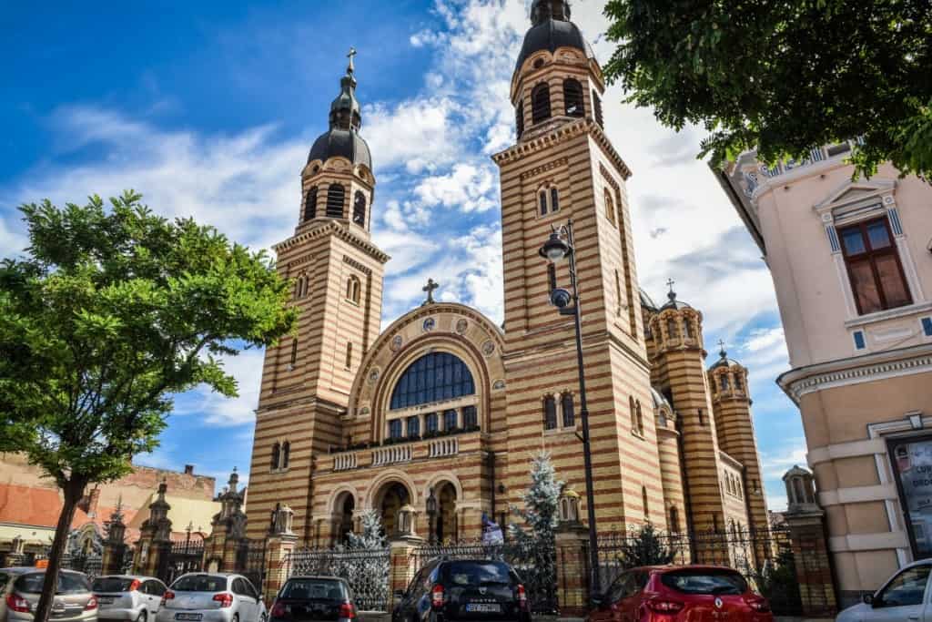 arhiepiscopia ortodoxă sibiu vrea să facă un hotel în poiana brașov