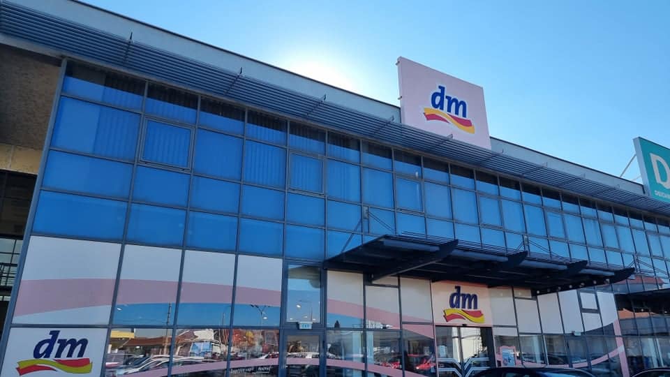 a murit fondatorul dm - drogerie markt - cine era götz w. werner