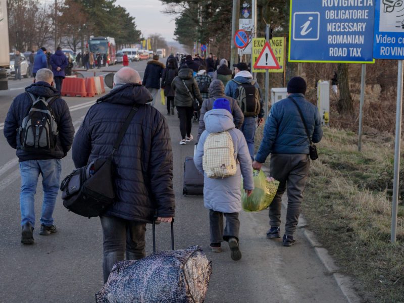 Sibienii sar în ajutorul refugiaților din Ucraina - „Plec spre Siret să îi ajutăm cu cazare”