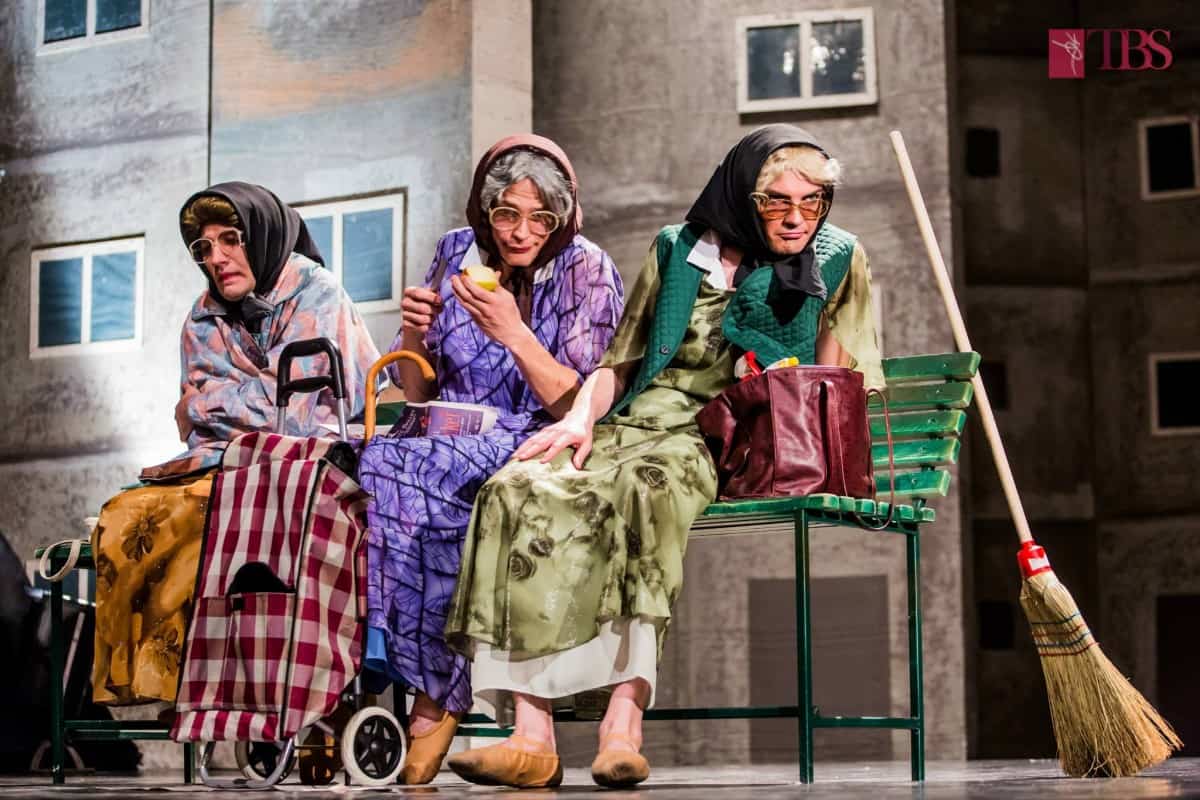 „sînt o babă comunistă!”, spectacolul lunii februarie la teatrul de balet sibiu