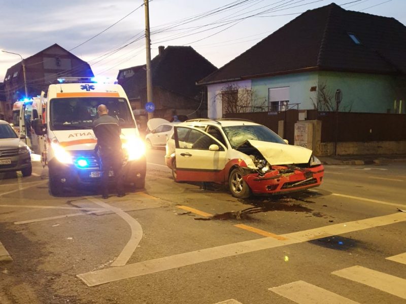 foto: accident cu două mașini pe ștefan cel mare - o minoră printre victime