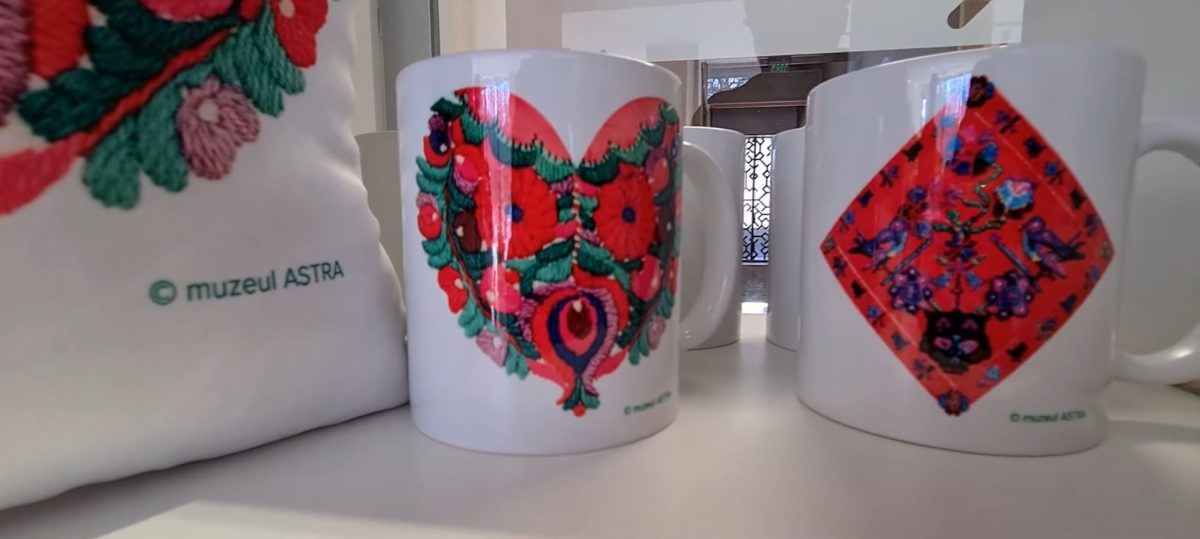 video îndrăgostiţii din sibiu pot cumpăra "cănile de dragobete" de la muzeul astra
