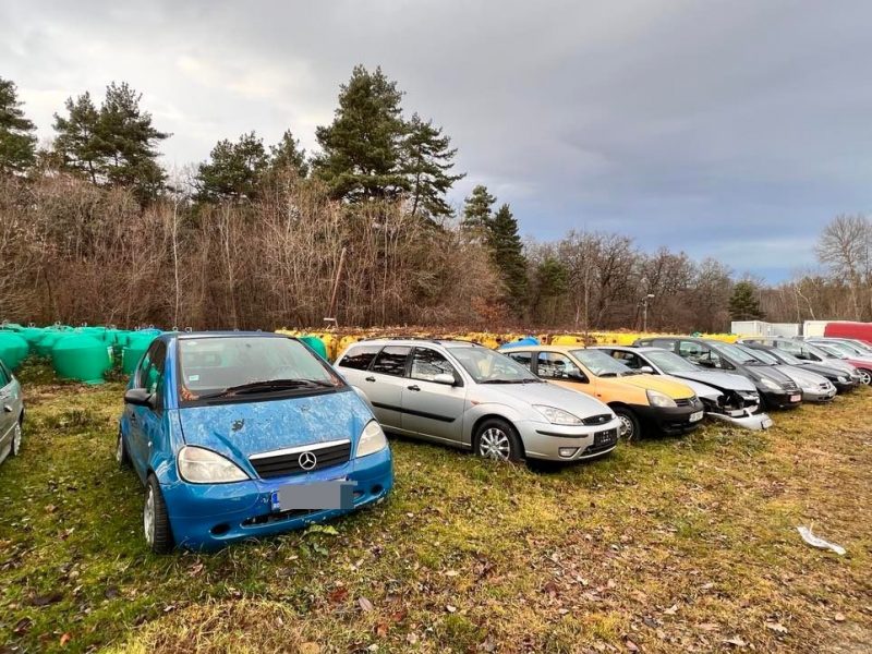primăria sibiu scoate la licitație zeci de mașini abandonate pe străzile orașului