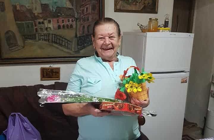 foto bunicuțele din avrig felicitate de primărie cu ocazia zilei de 8 martie