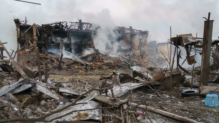 zelenski: "mariupol a fost redus la cenușă" - presa rusă a scăpat informaţia că 10.000 de militari de-ai lor ar fi fost ucişi