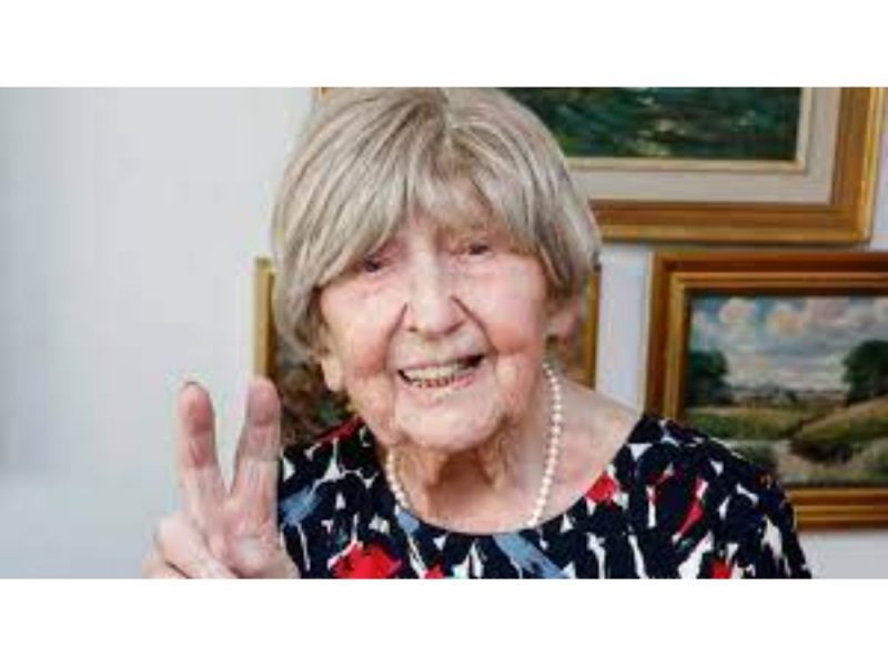 a murit cea mai bătrână bloggeriță din lume - avea 109 ani