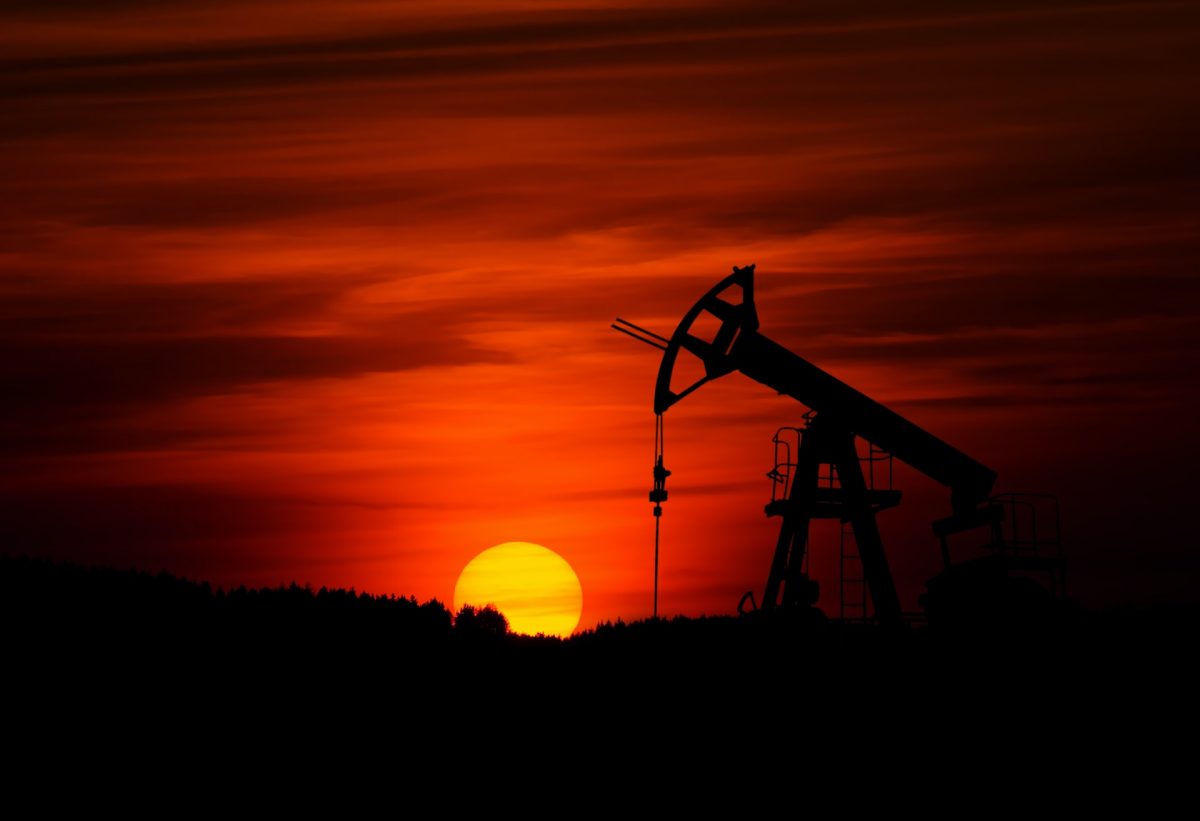prețul petrolului a scăzut cu 17% datorită creșterii producției în emiratele arabe unite și iraq