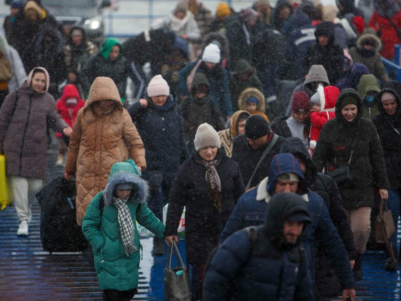 oameni din întreaga lume au platit cazari în ucraina ca să ajute pe cei afectați de război