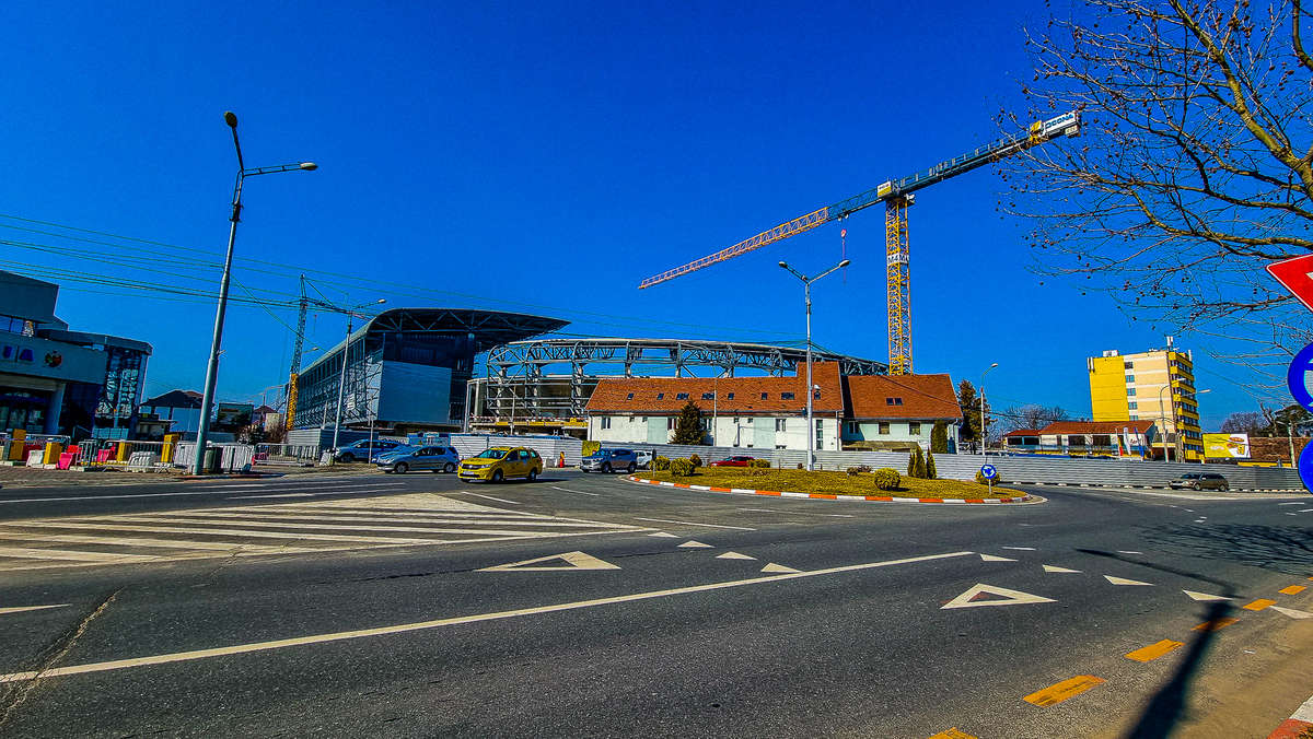 FOTO Stadionul Municipal e gata în proporție de șaizeci la sută - Se lucrează la interioare