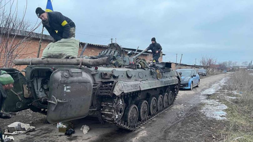 soldații ruși se sabotează singuri în ucraina - dau găuri în rezervoare ca să evite lupta