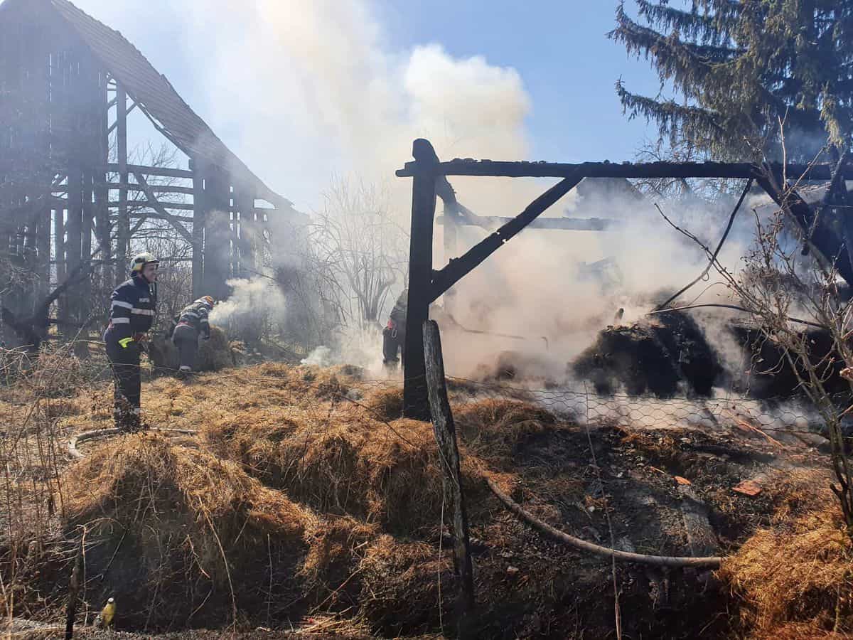 patru incendii de vegetație în ultimele ore - ștrandul din mediaș, în pericol să ardă