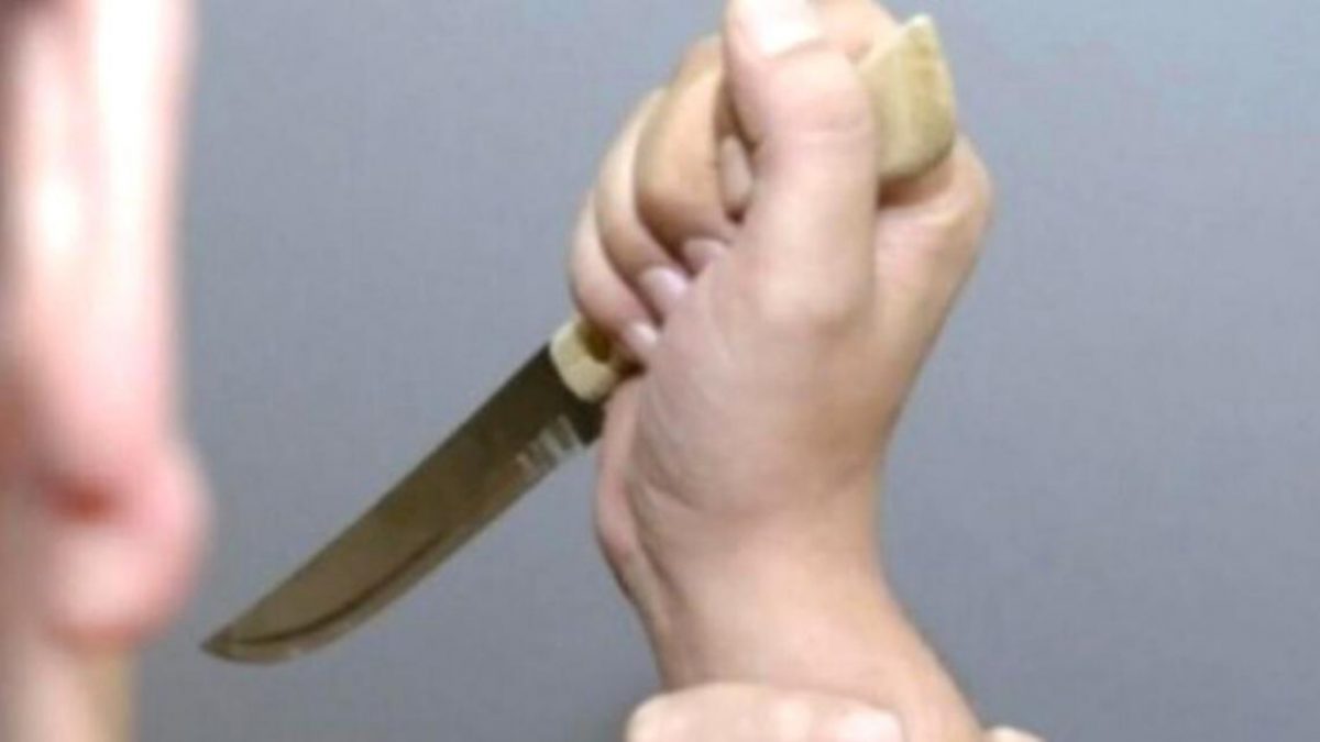 război între doi puștani la rășinari - un copil de 13 ani a fost înjunghiat cu un cuțit