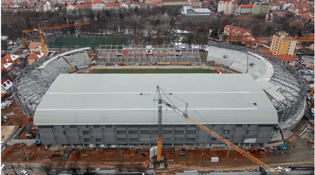 video – foto stadionul municipal prinde contur – arena de cinci stele a sibiului arată spectaculos