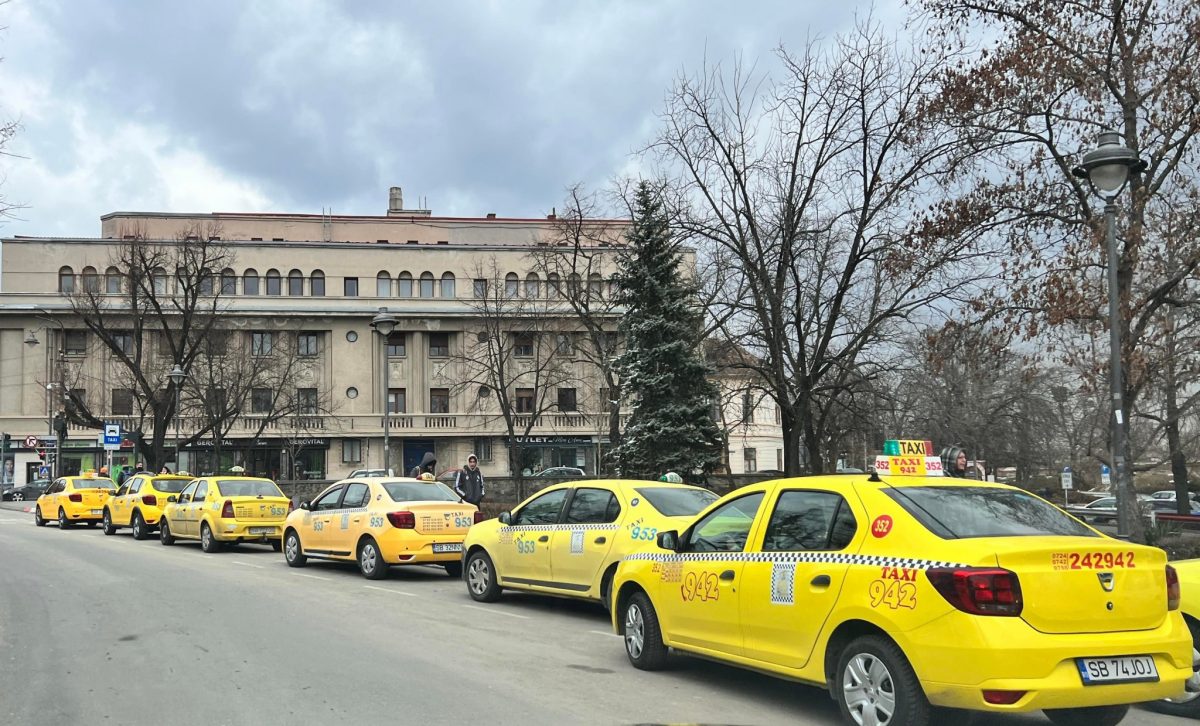 Percheziții în Dâmbovița, Mureș și Gorj - Cinci indivizi au fraierit taximetriști din Sibiu - S-au dat drept avocați și primari