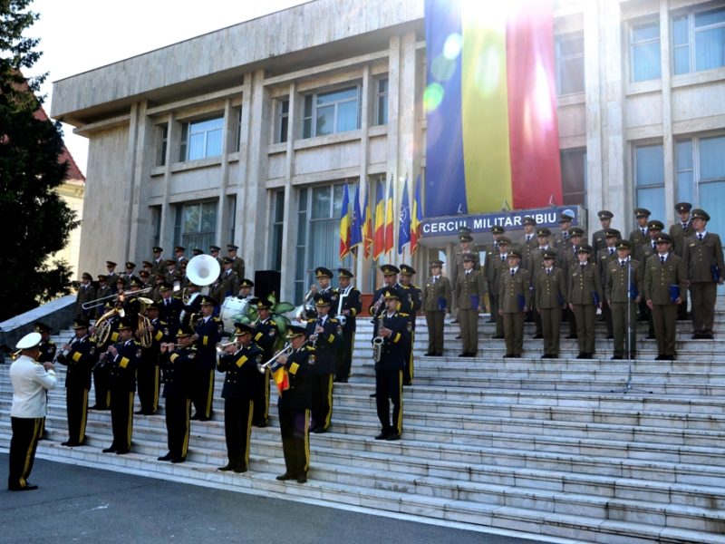 ceremonii militare la sibiu de ziua forțelor terestre și ziua veteranilor de război