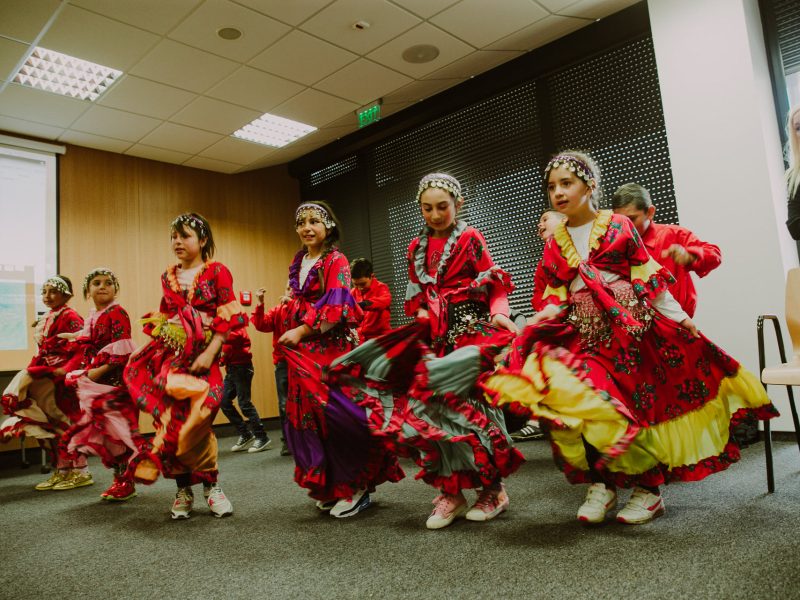 de ziua internațională a romilor puteţi merge la muzeul astra pentru a vedea tradiţiile minorităţii etnice