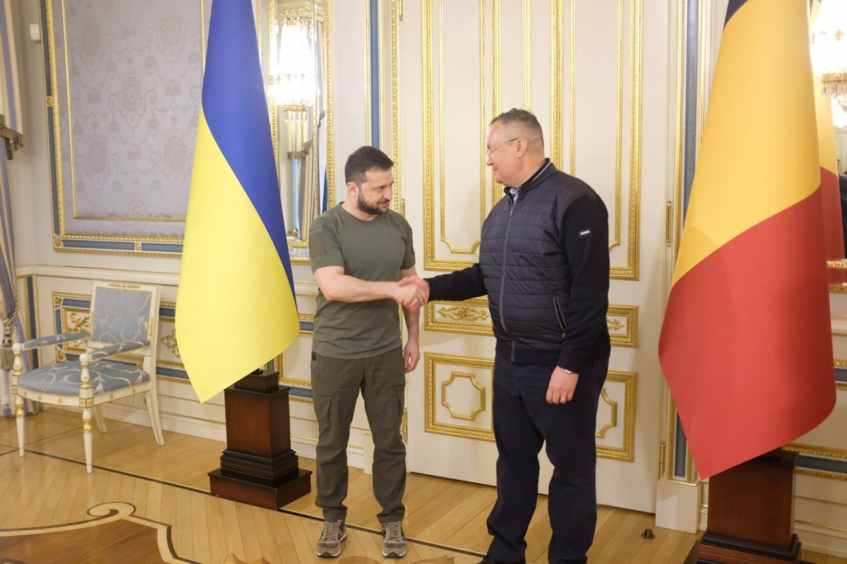 nicolae ciucă l-a asigurat pe zelenski că românia sprijină eforturile de a opri invazia rusă în ucraina
