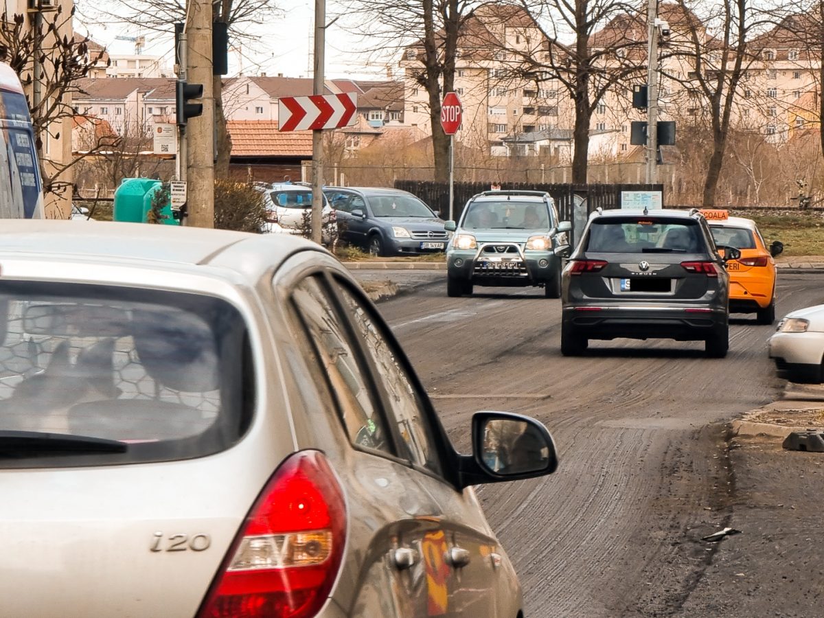 video: trafic îngreunat pe strada maramureșului - au început lucrările la carosabil