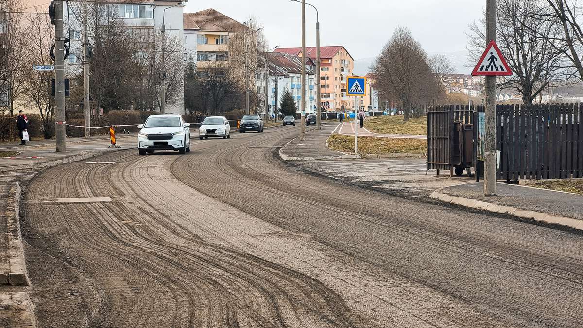 VIDEO: Trafic îngreunat pe strada Maramureșului - Au început lucrările la carosabil