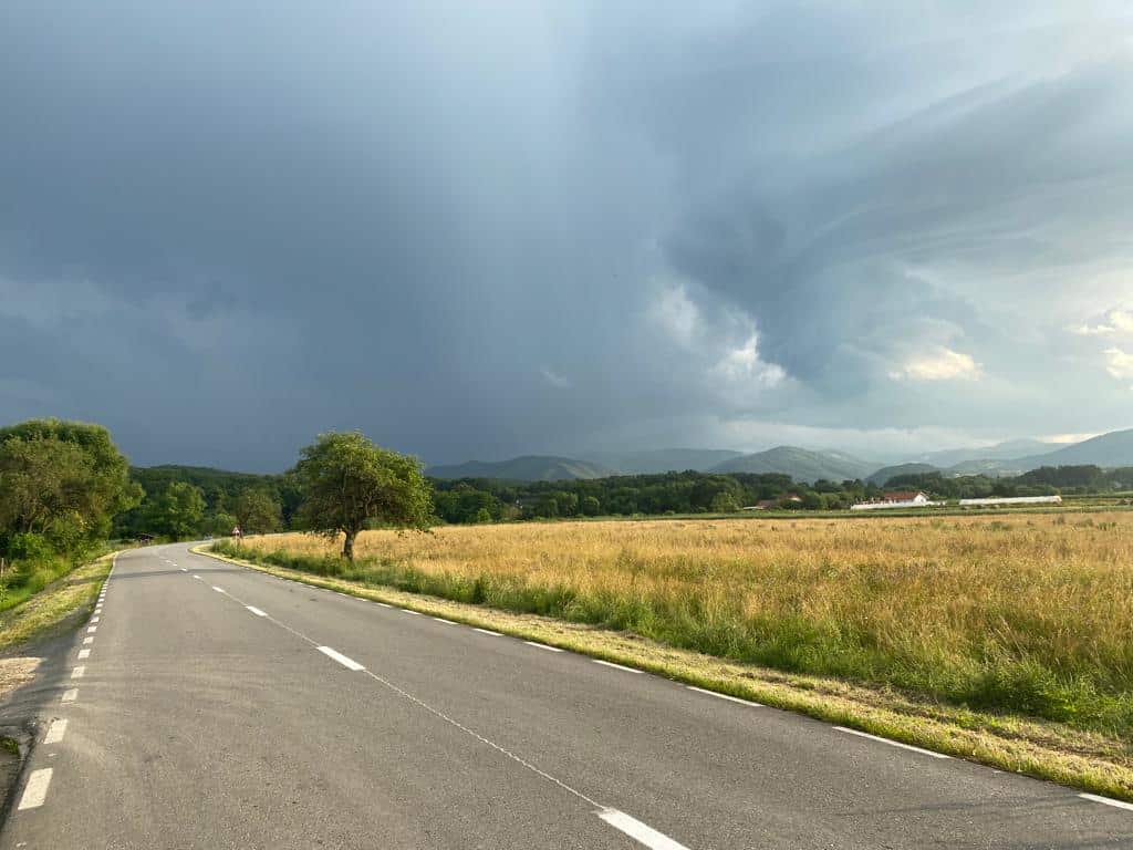 drumurile care leagă sibiul de ocna sibiului și cisnădioara vor avea piste de biciclete