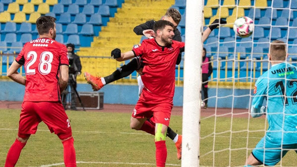 luptă strânsă pentru promovarea directă în liga 1 - fc hermannstadt remiză albă cu u cluj