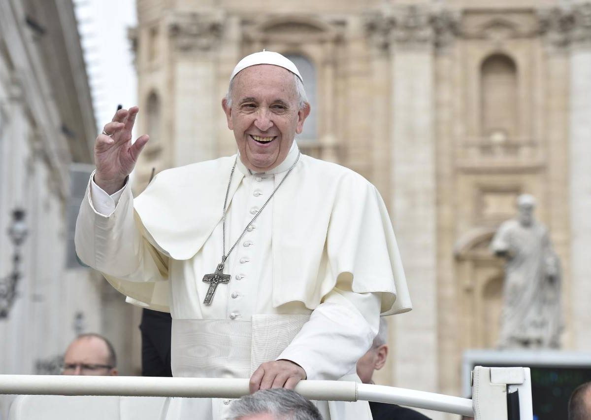decizie istorică a papei francisc - a numit mai multe femei într-un comitet din care au făcut parte doar bărbați