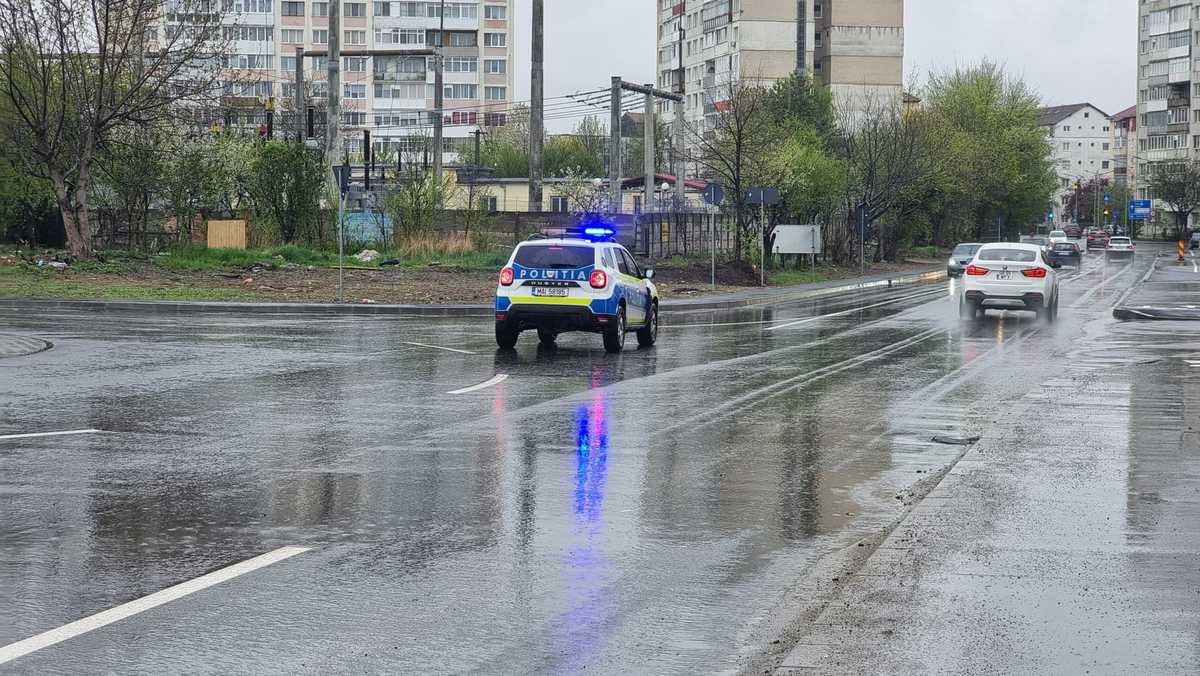 video: noul giratoriu de pe calea cisnădiei a zăpăcit șoferii - poliția va bloca circulația în sens