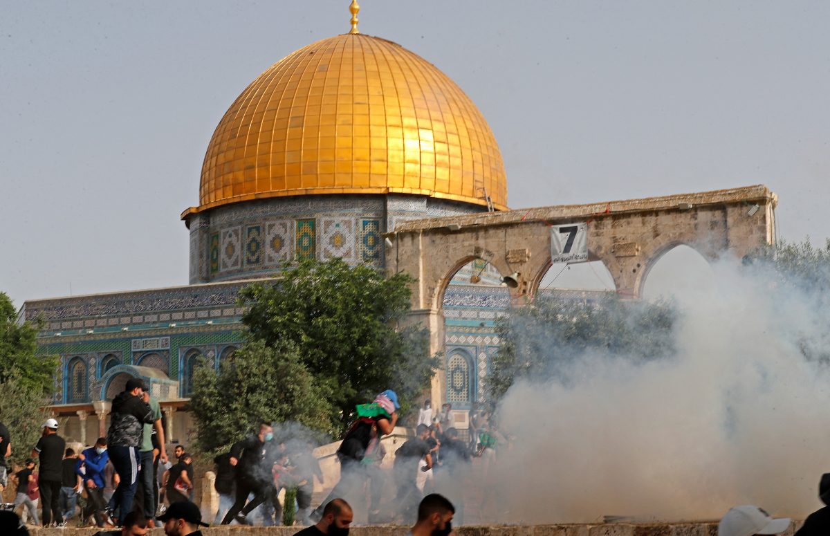 ciocniri violente la ierusalim - cel puțin 170 de persoane au fost rănite