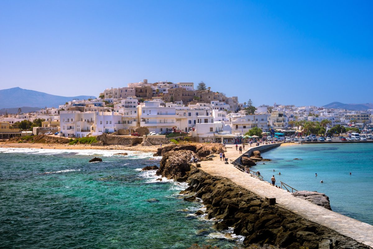 topul celor mai frumoase plaje de pe insulele din grecia - cele din naxos sunt la mare căutare