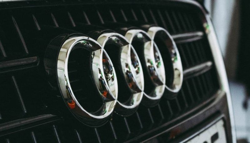 Audi suspendă producția modelelor A4, A5 şi A8