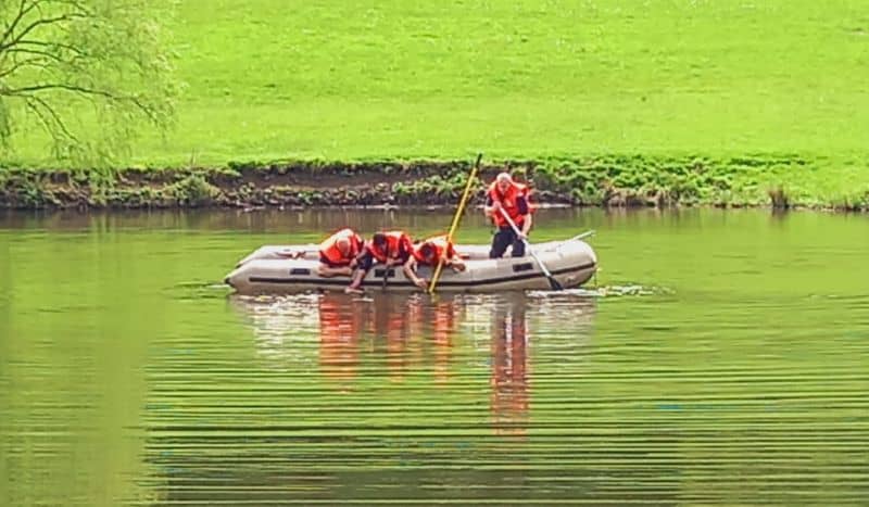 update trupul unui adolescent, găsit într-un lac din marpod - pompierii îl resuscitează