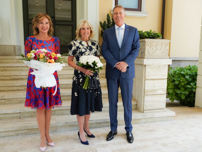 carmen și klaus iohannis s-au întâlnit sâmbătă la bucurești cu jill biden