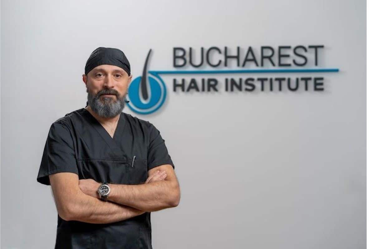 descoperă tehnica ideală pentru transplantul de păr pentru scalp, barbă și sprâncene