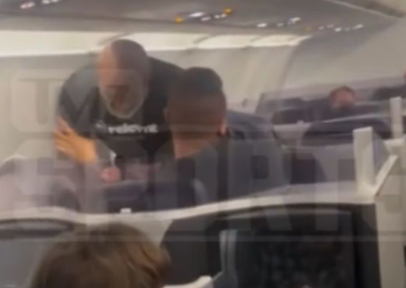 mike tyson scapă nepedepsit după ce a bătut un pasager într-un avion