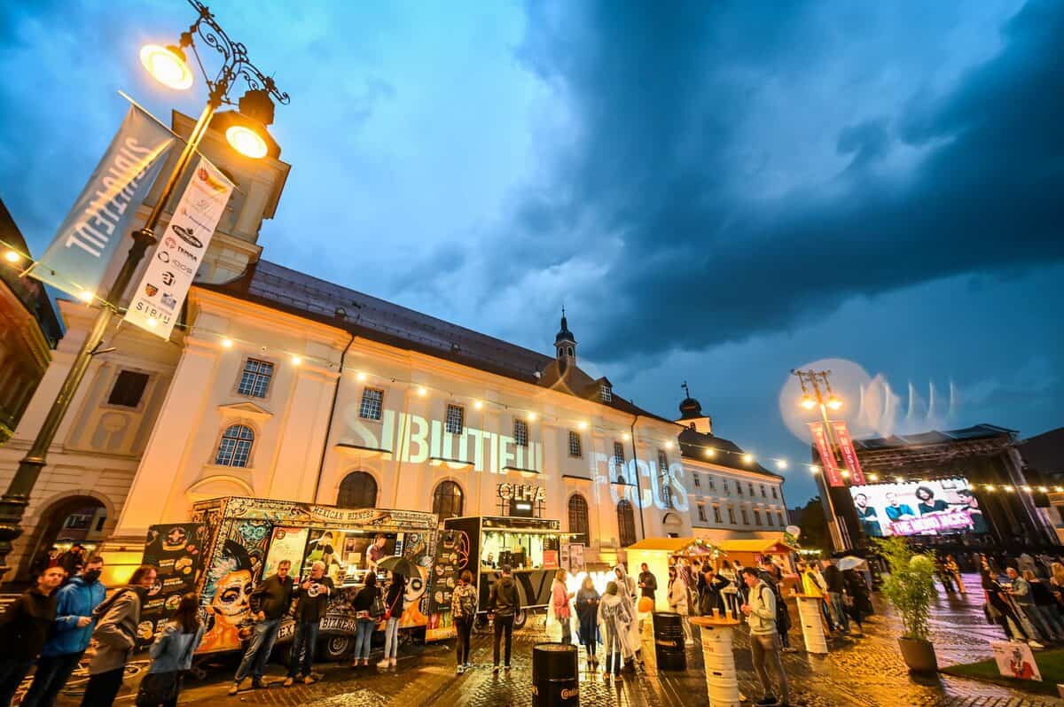 Sibiutiful Streetfood Market dă savoare Pieței Mari la final de Mai